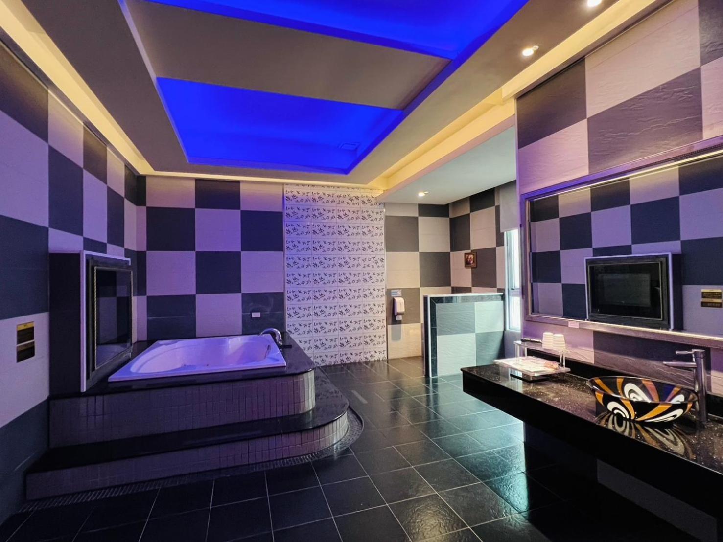 Wei Feng Exquisite Motel Pintung Branch Pingtung Buitenkant foto