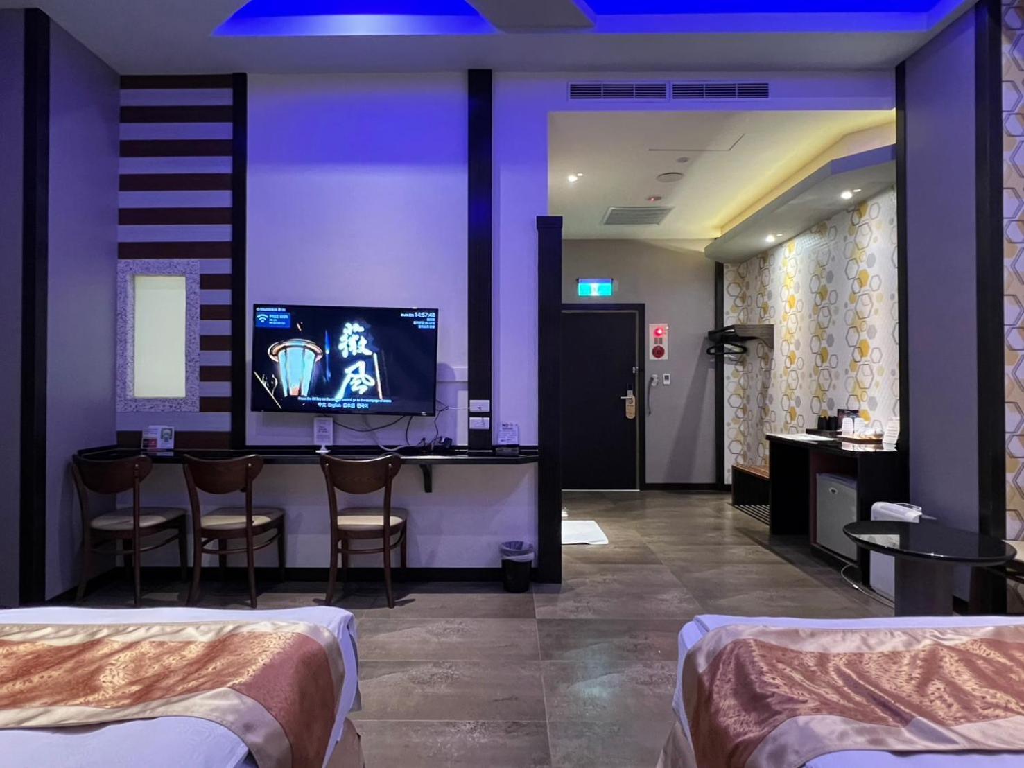 Wei Feng Exquisite Motel Pintung Branch Pingtung Buitenkant foto
