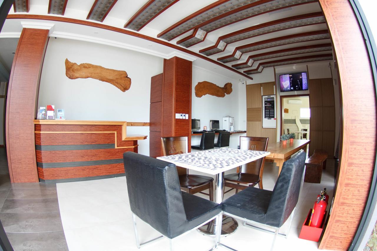 Wei Feng Exquisite Motel Pintung Branch Pingtung Buitenkant foto